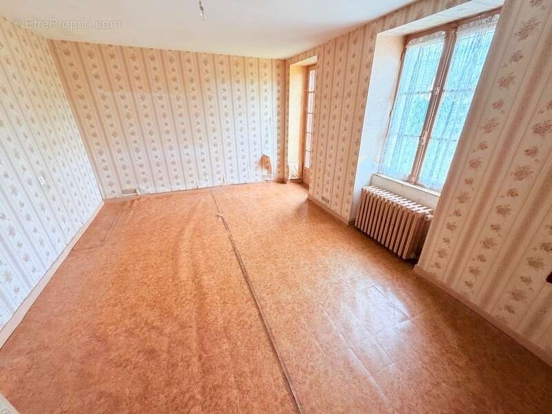 Maison à vendre 5 pièces GUEUGNON (71) - photo 8