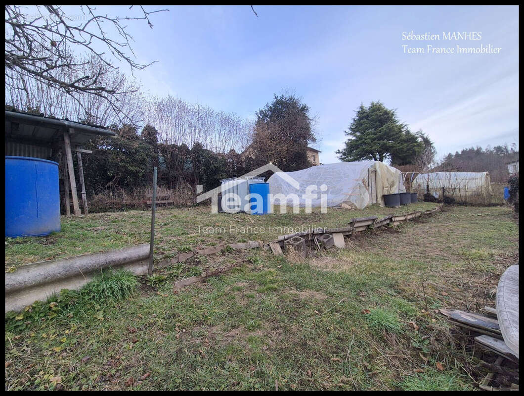 Maison à LA MONNERIE-LE-MONTEL