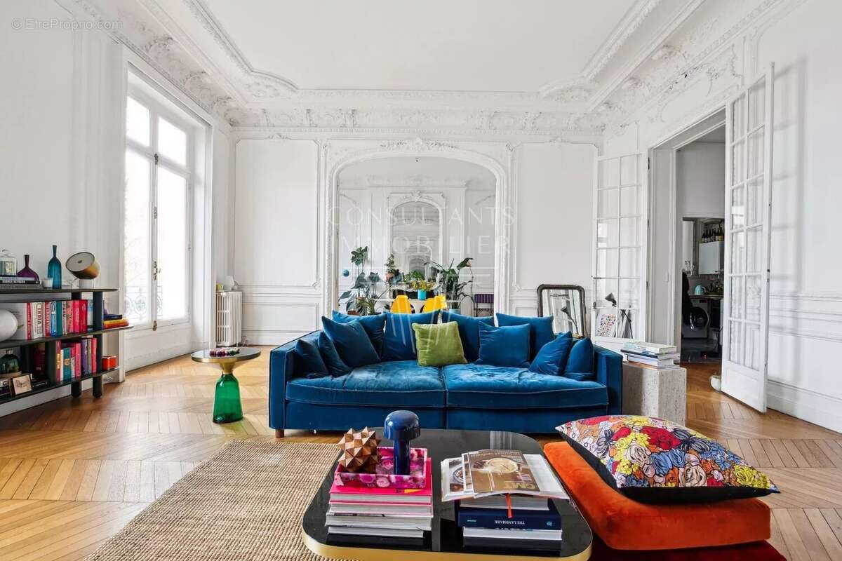 Appartement à PARIS-17E