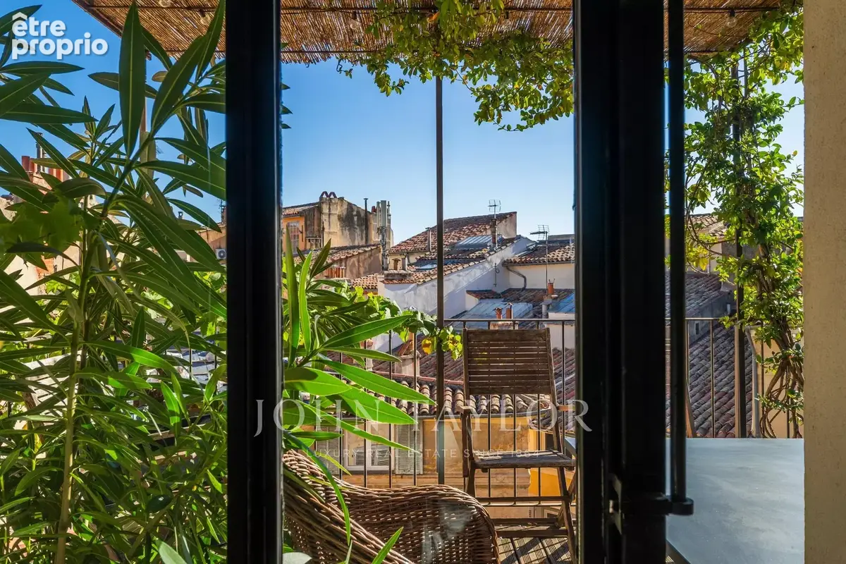 Appartement Terrasse100m2 + T2 35 m2 centre ville - photo 2