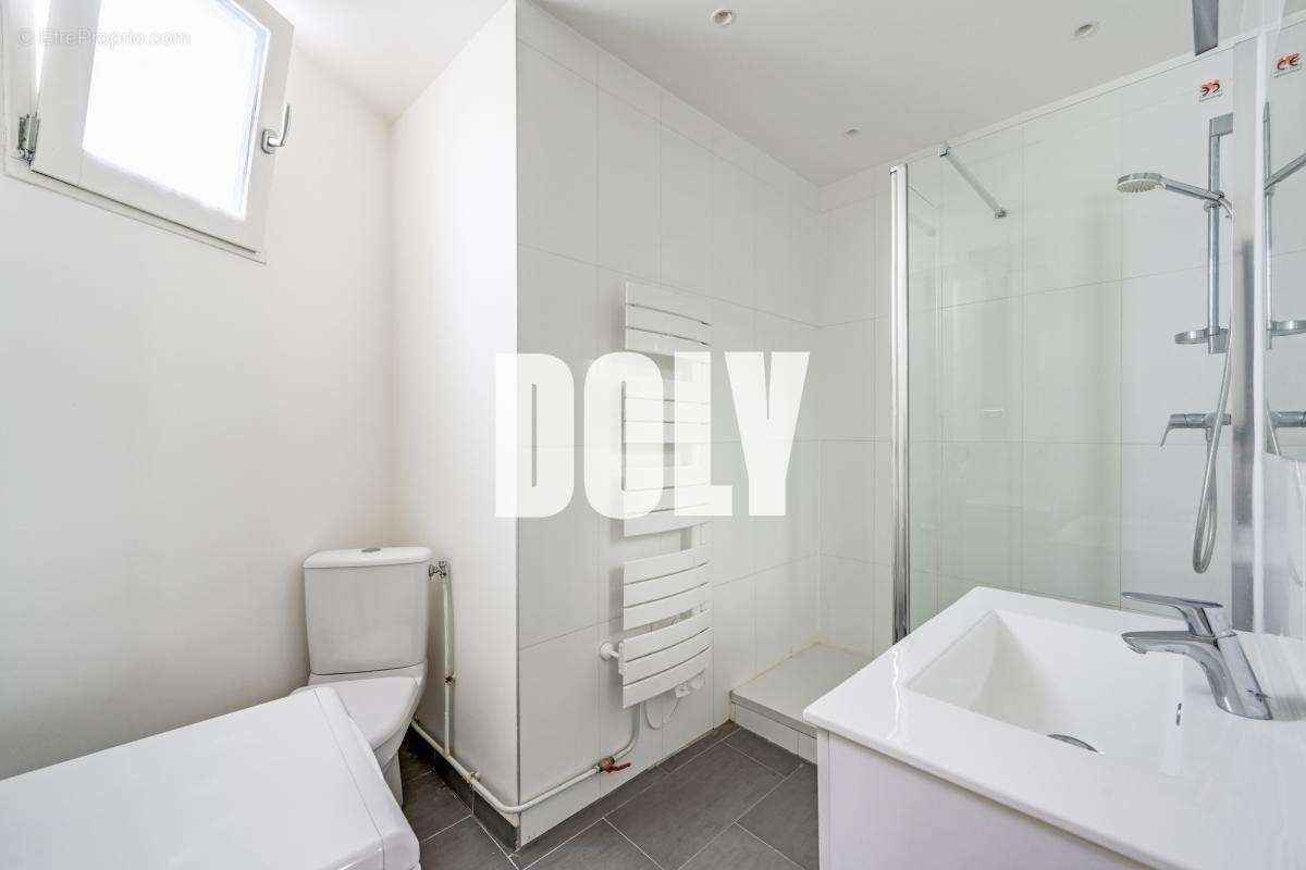 Appartement à PARIS-2E