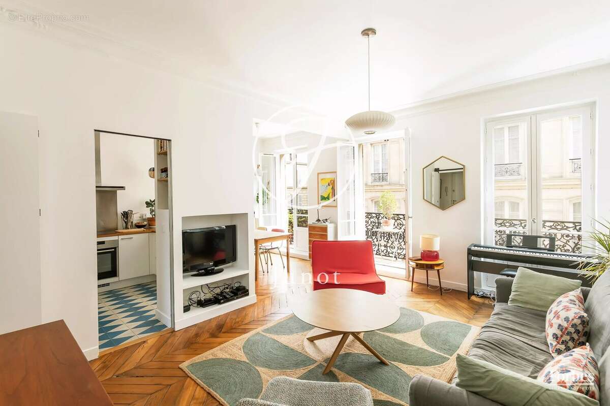 Appartement à PARIS-18E