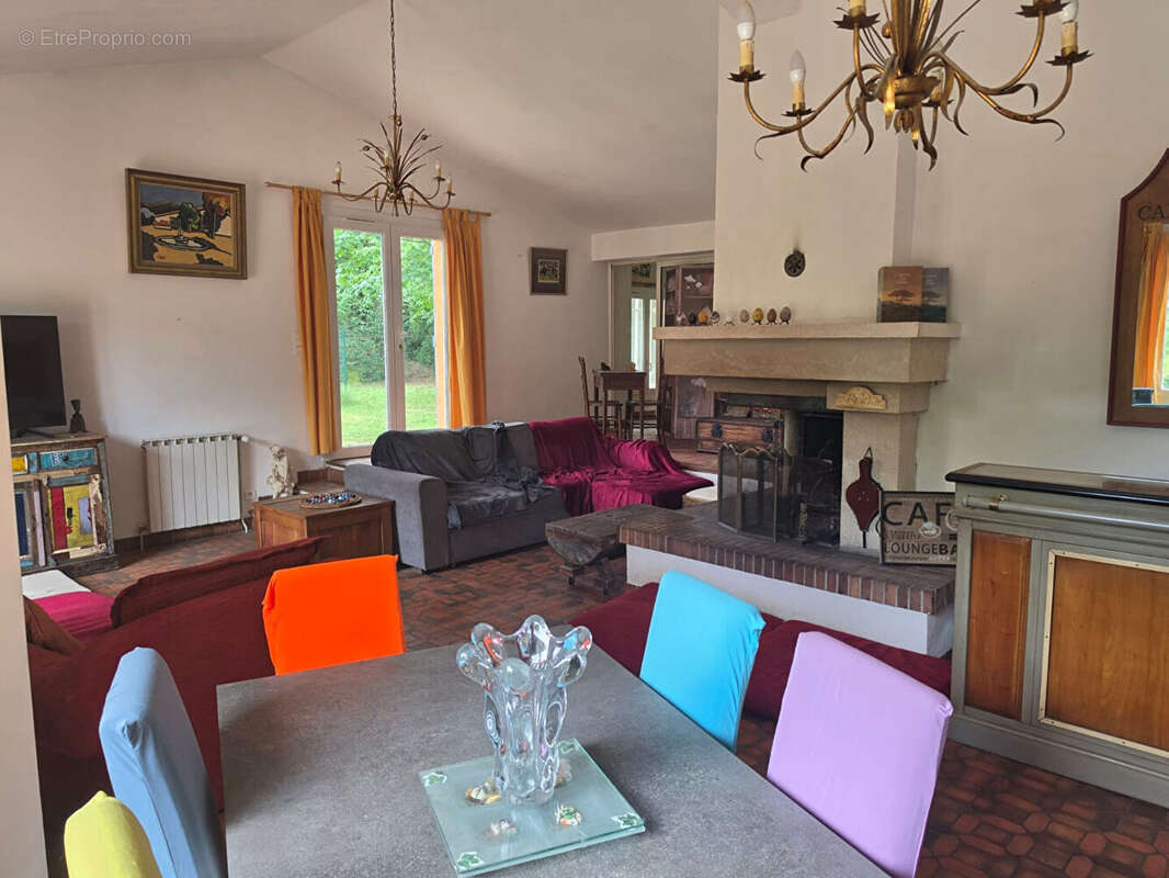 Maison à AURIOL