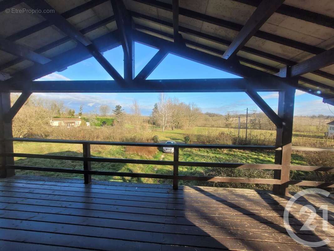 Maison à MONTPONT-EN-BRESSE