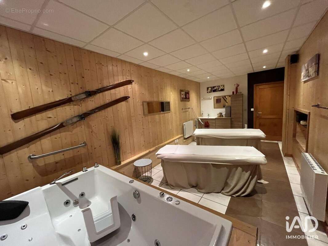 Photo 3 - Commerce à MONT-DORE