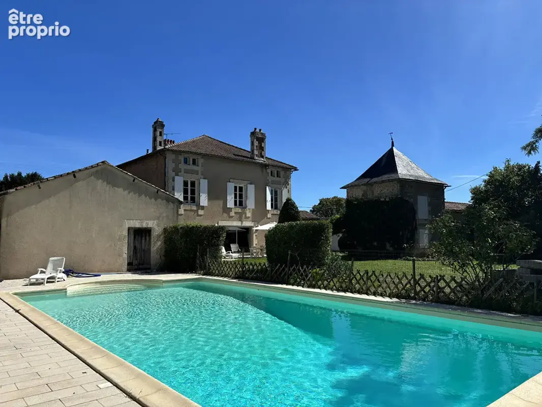 Maison à LA VILLEDIEU-DU-CLAIN