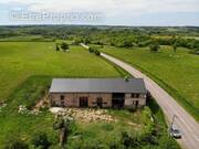 Maison à LA ROCHE-EN-BRENIL
