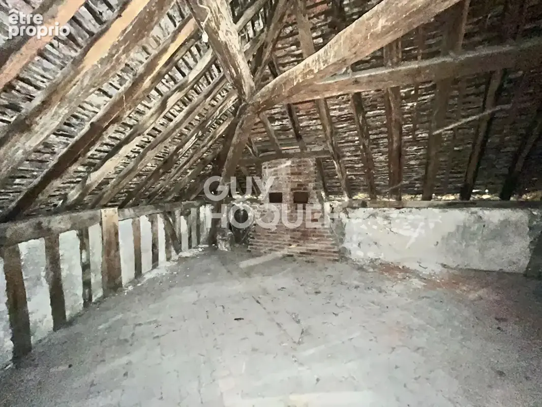 Joigny - futur duplex/triplex avec combles aménageables - fort potentiel - photo 3