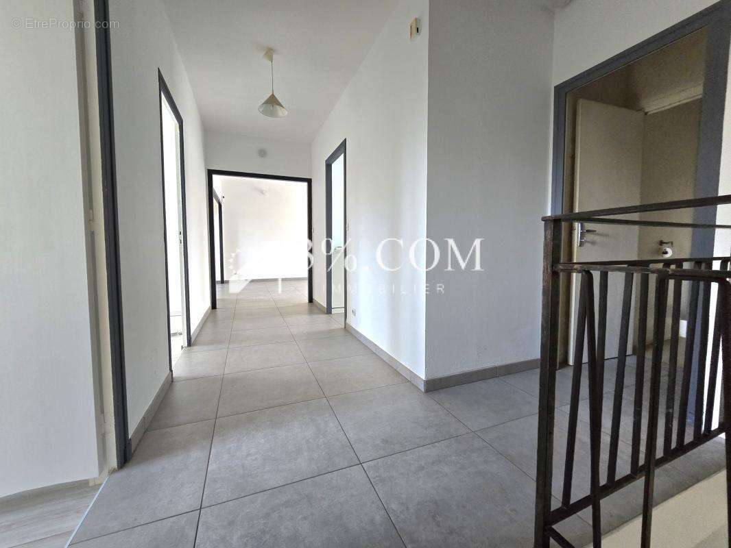 Maison à BEAUCHASTEL