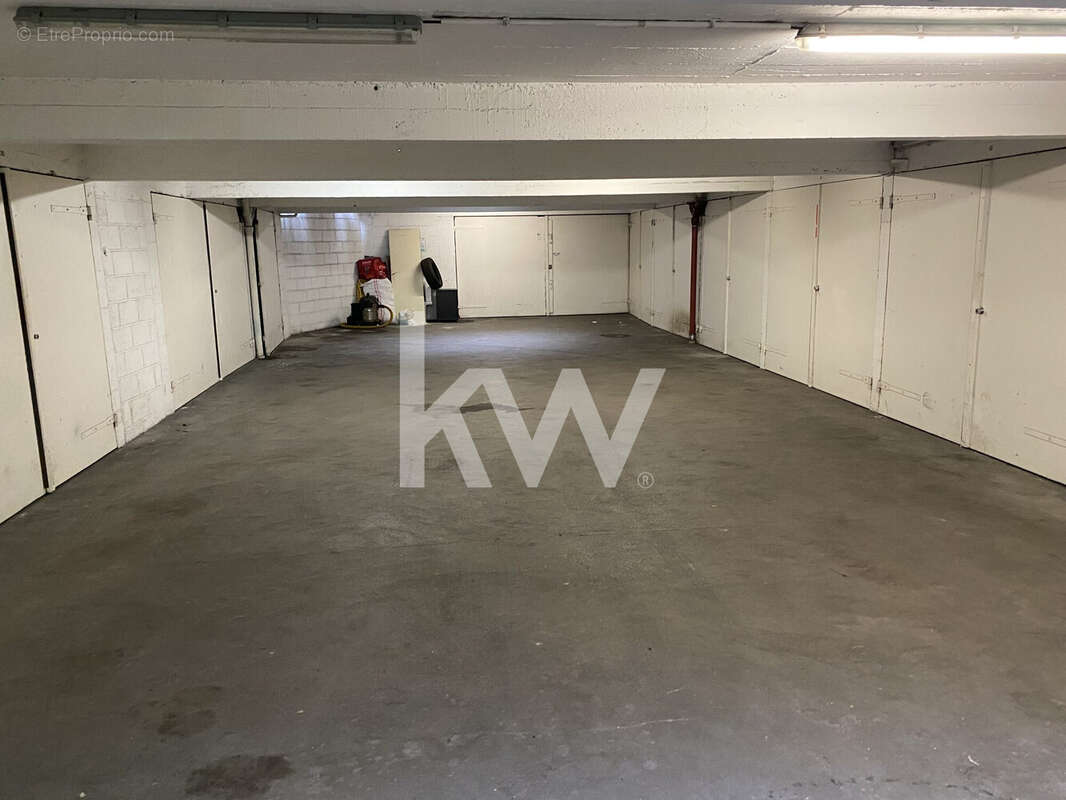 Parking 13 m² à Bagneux  - photo 6