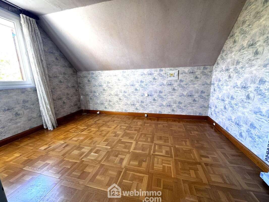 ... puis la seconde - Maison à VILLABE