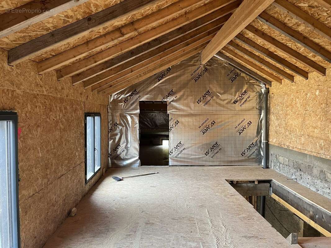 Appartement à SAINT-LAGER