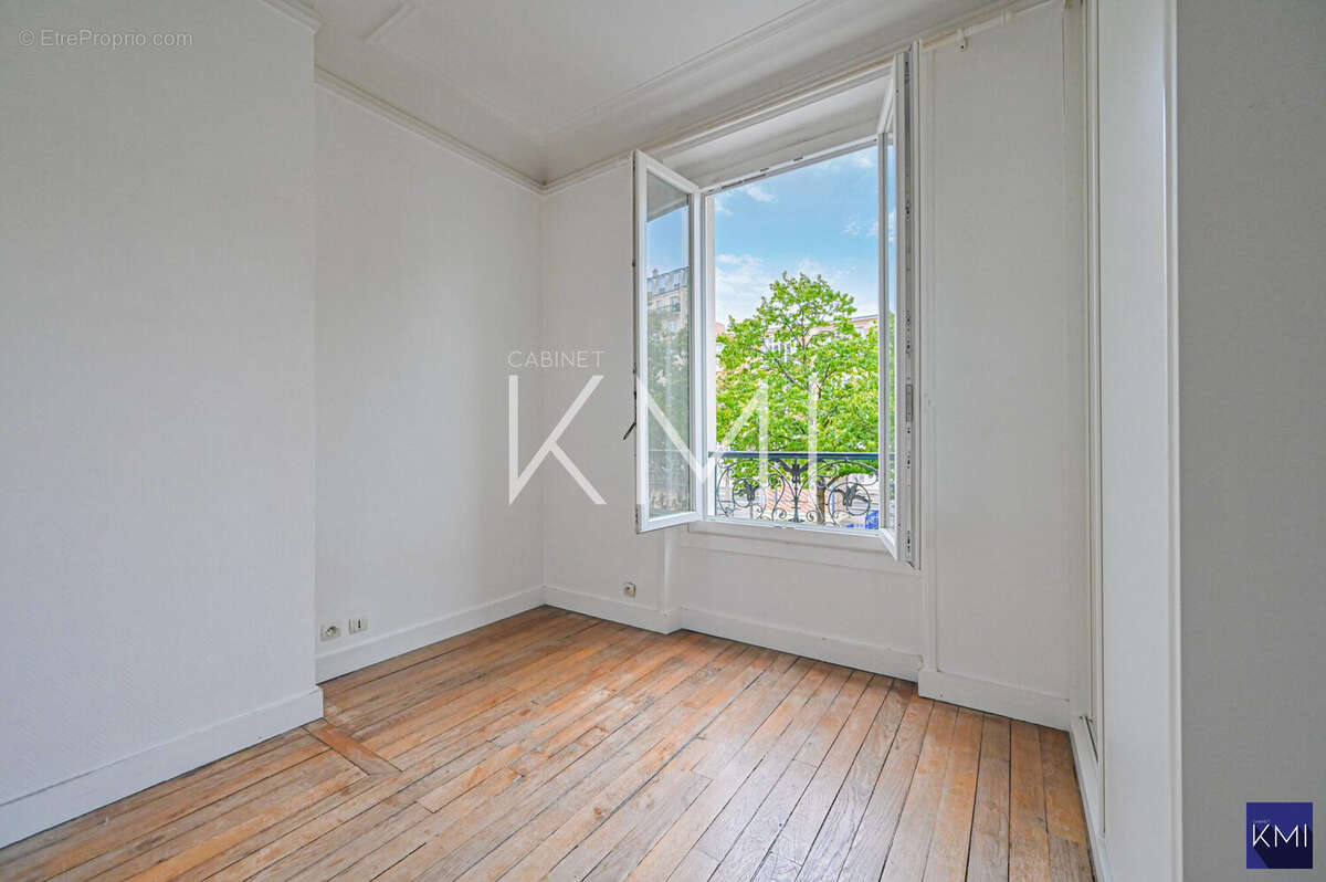 Appartement à PARIS-12E