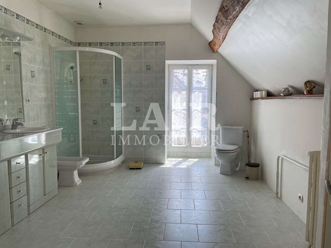 Maison à MAUVES-SUR-HUISNE