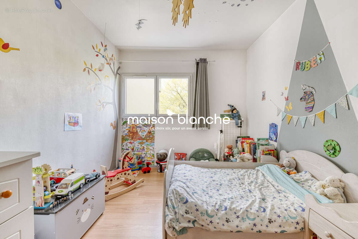 Appartement 81 m² à Angers  - photo 6