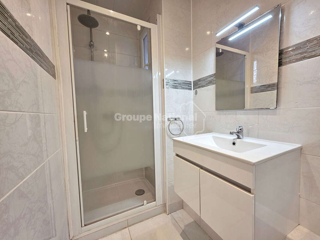 À vendre : Appartement 3 pièces à Miramas avec jardin - photo 15