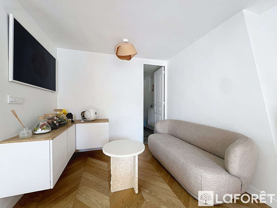 Appartement à PARIS-2E