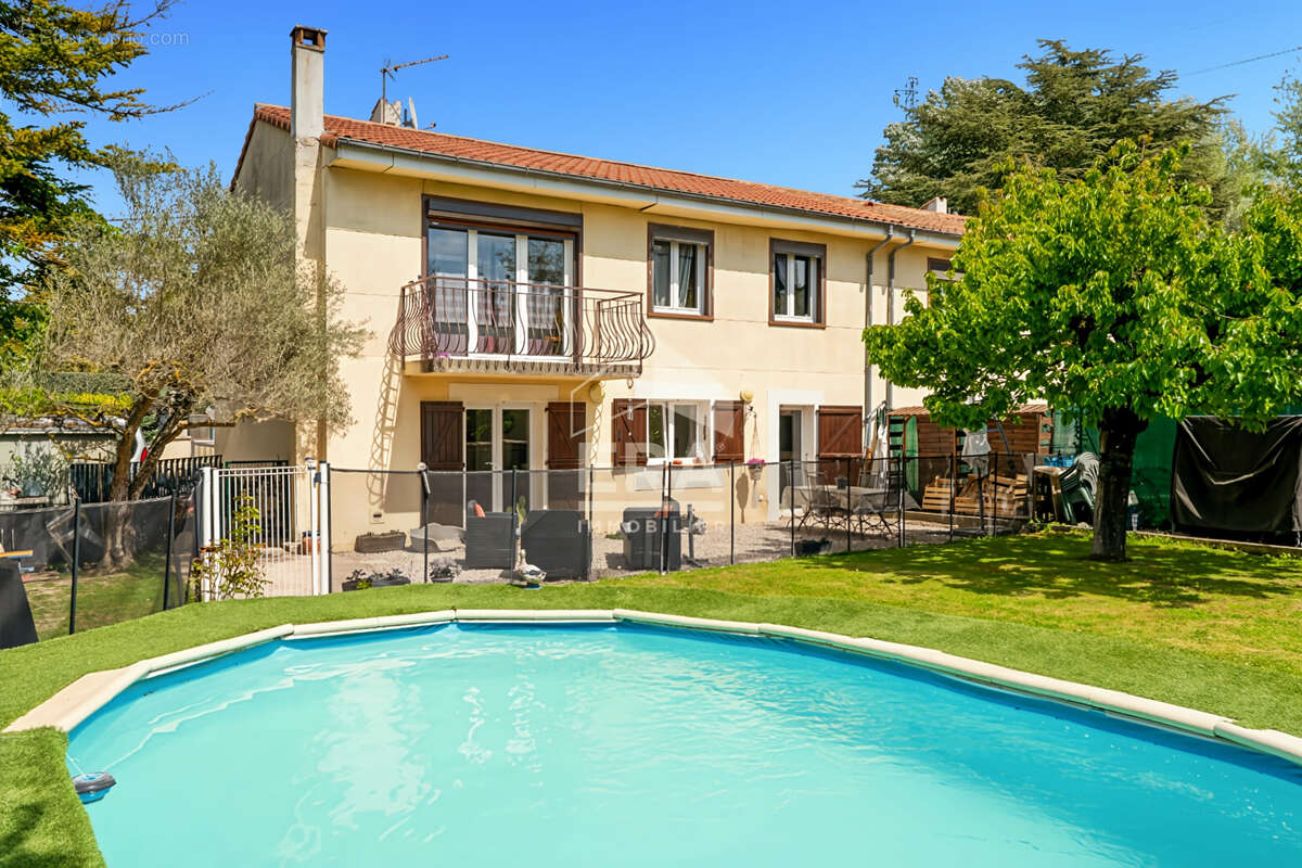 Maison à BOUC-BEL-AIR