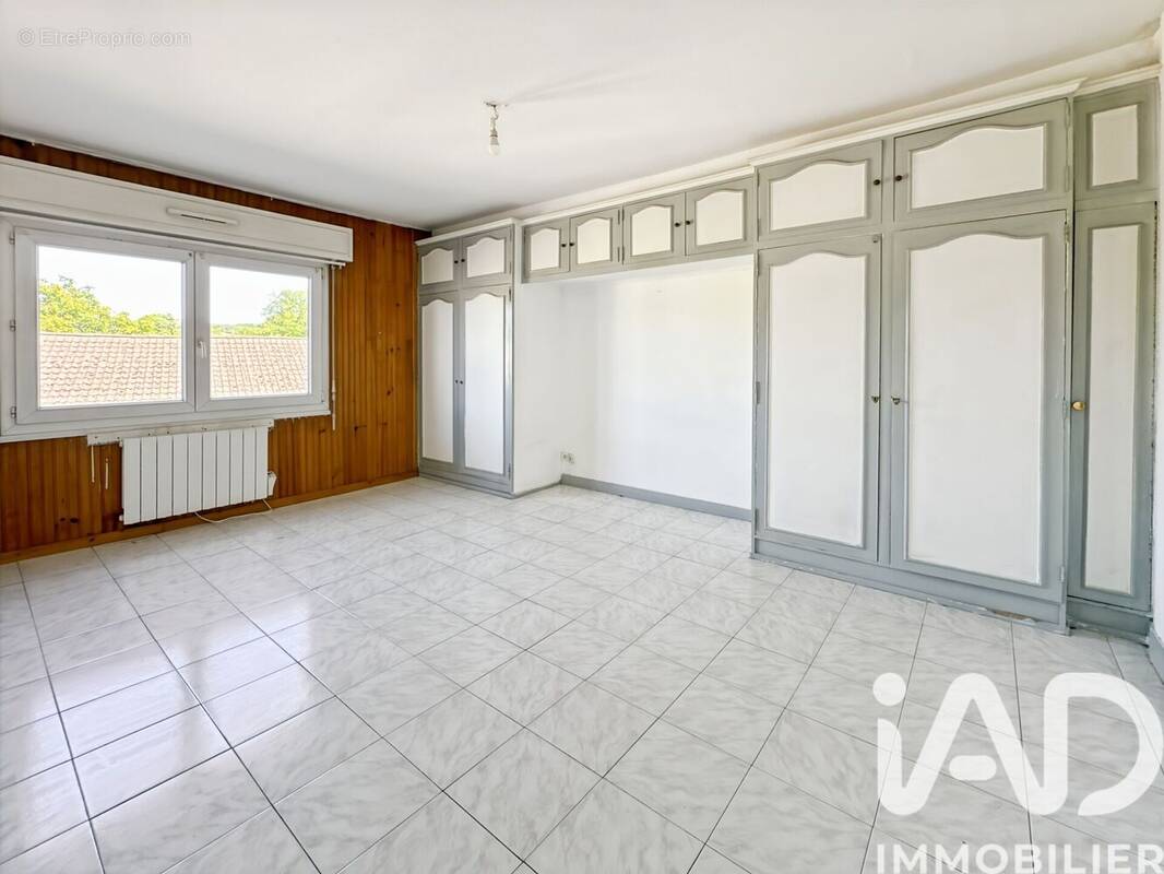 Photo 1 - Maison à VILLENEUVE-SUR-YONNE