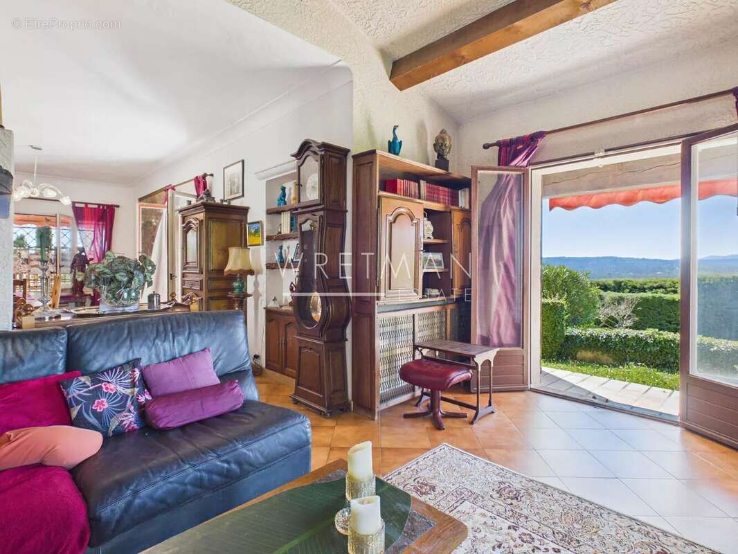 Maison à MONTAUROUX