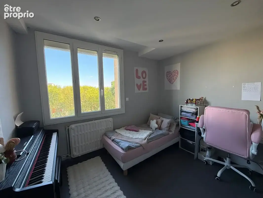 A Saisir pour investisseur à Nimes proche de Duhoda Appartement T4 avec balcon plein Sud - photo 6