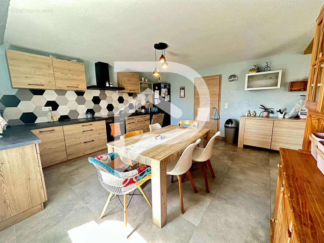Appartement STOSSWIHR 5 pièce(s) 135 m2 - photo 3