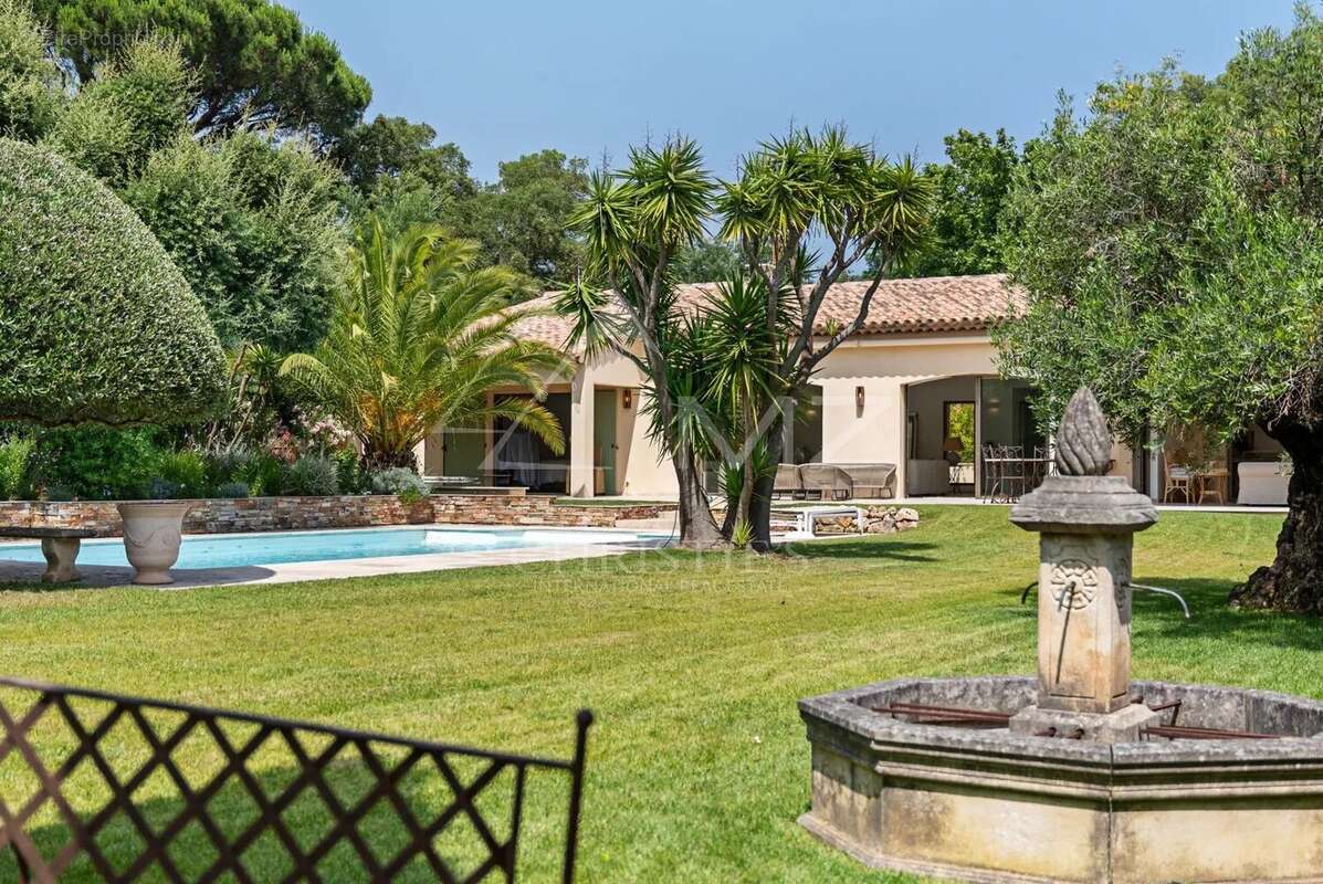 Maison à GRIMAUD