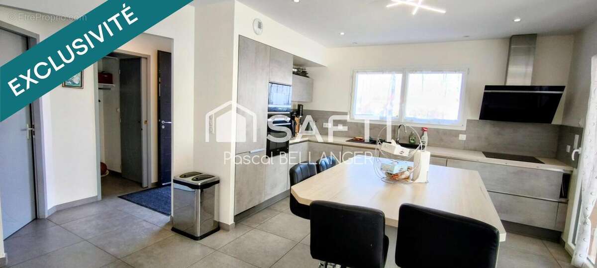 Maison 138 m² à Sardon  - photo 9