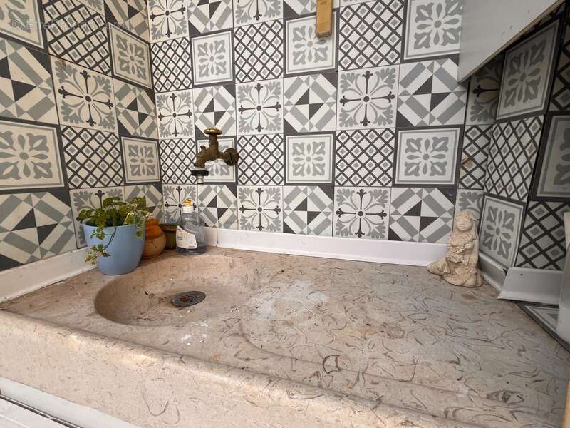 Maison à MARSEILLE-4E