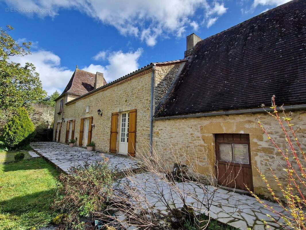 Maison à COUX-ET-BIGAROQUE