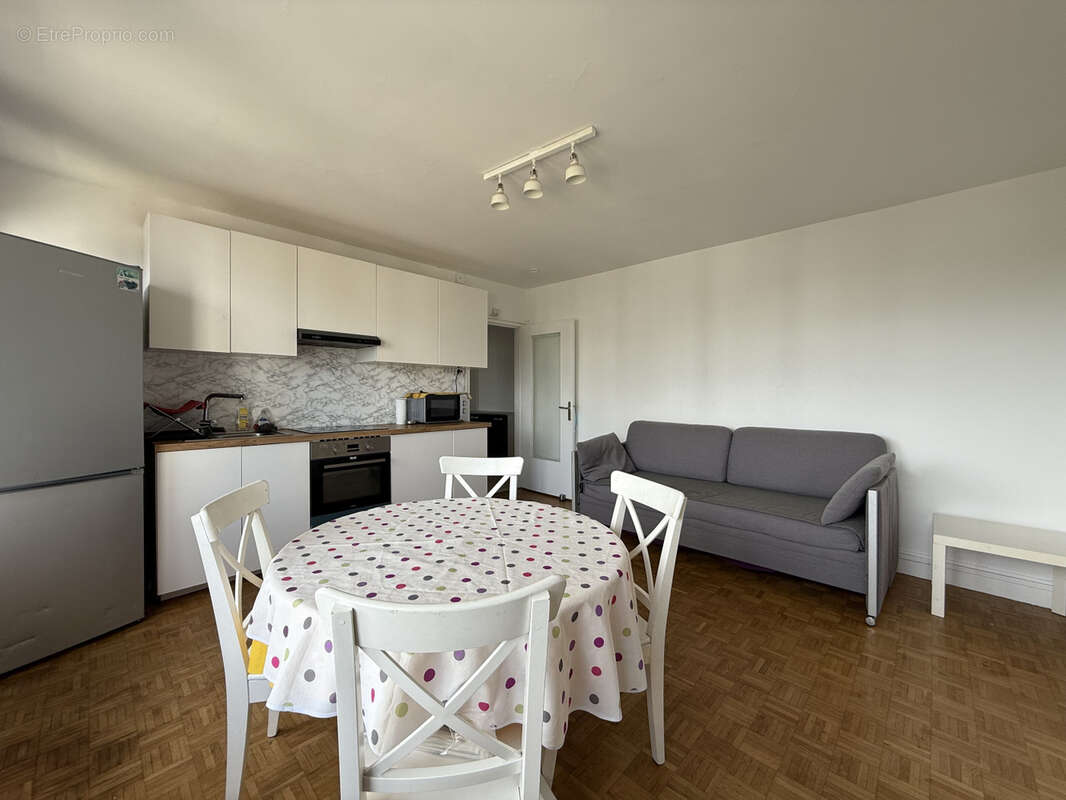 Appartement à FONTENAY-SOUS-BOIS