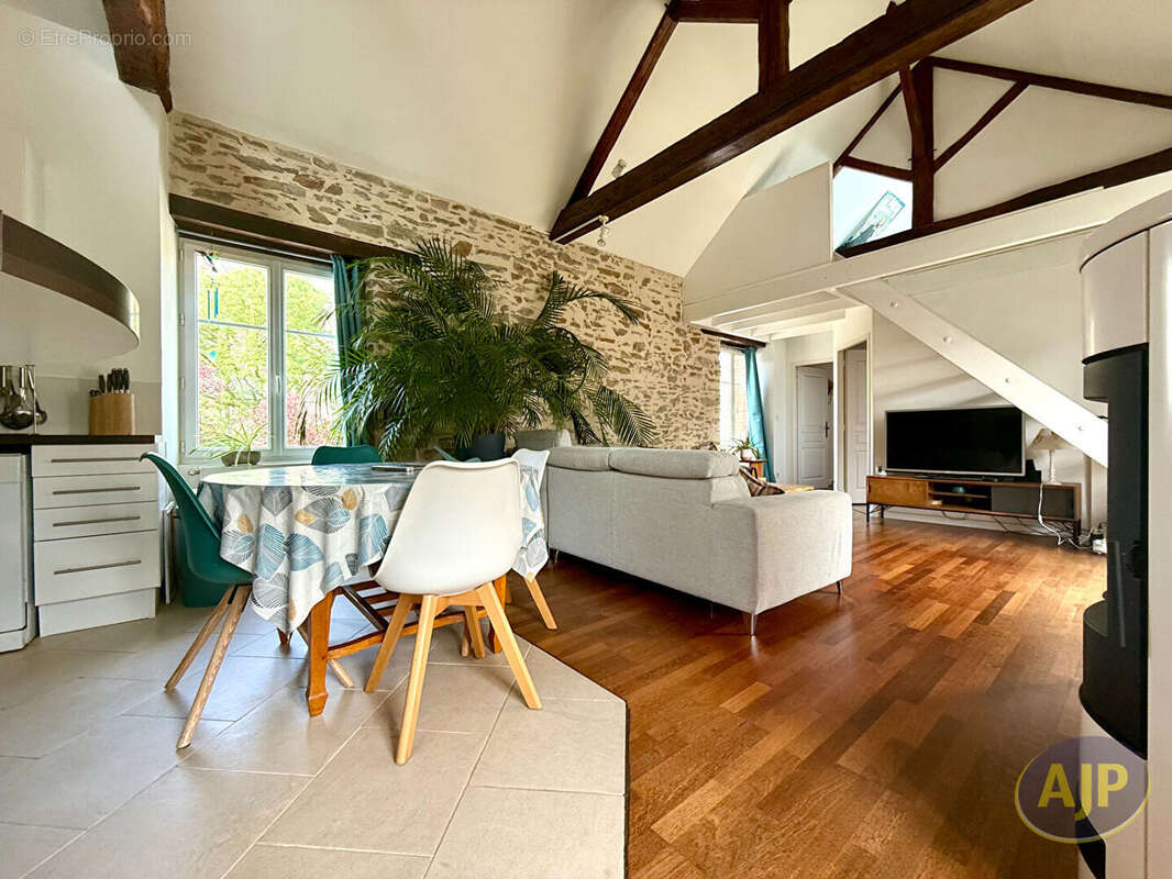Maison à SAINTE-PAZANNE