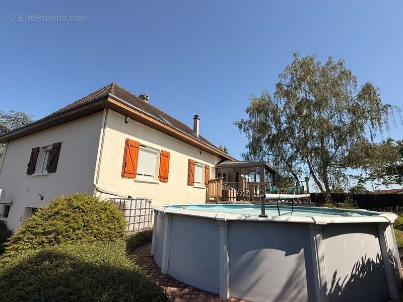 Maison à CHENIERS