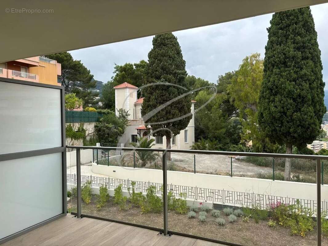 Appartement à ROQUEBRUNE-CAP-MARTIN