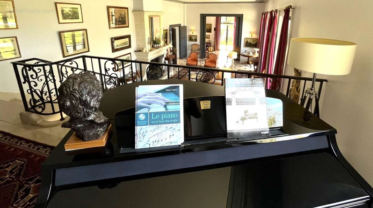 Maison à VOEUIL-ET-GIGET