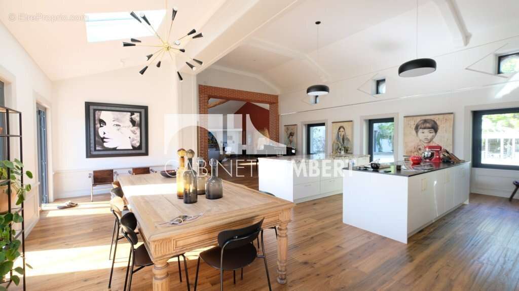 Maison à SAINT-JUST-SAINT-RAMBERT