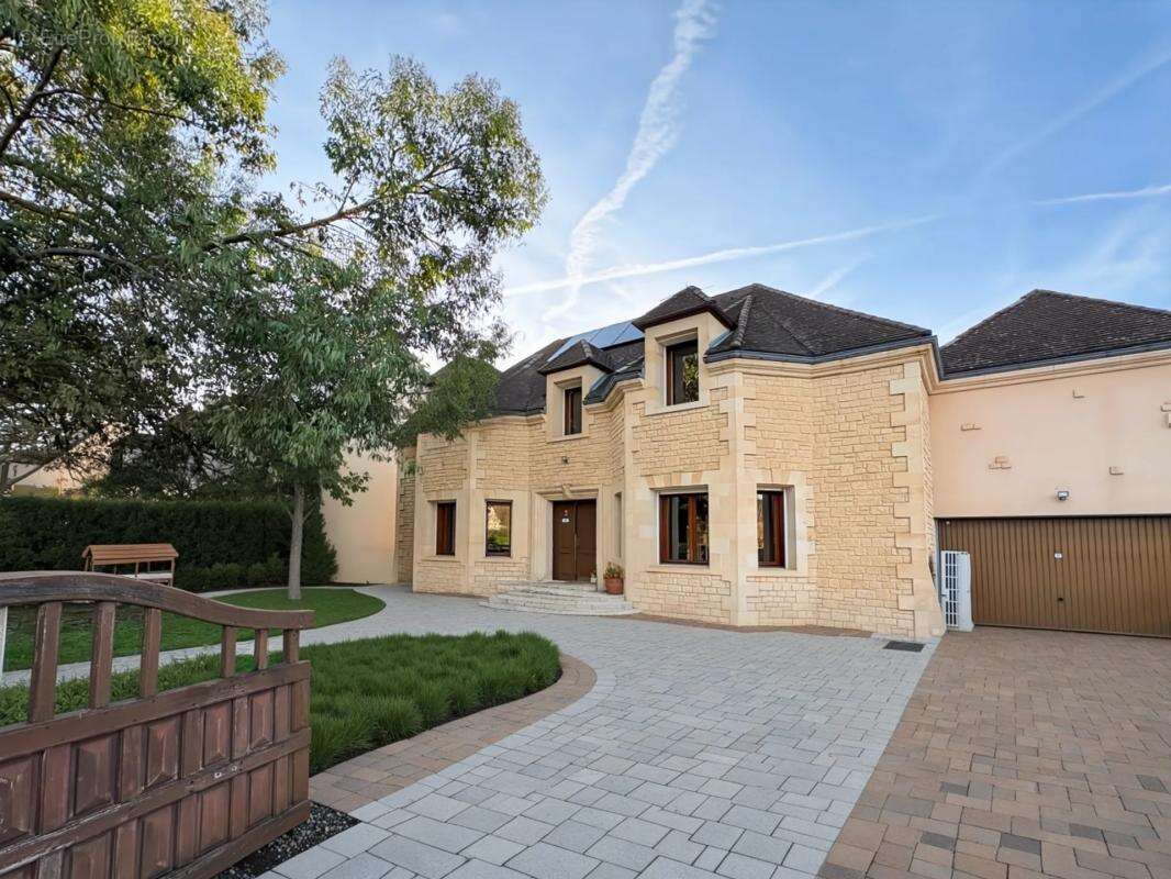 Maison à SAINT-PRIX