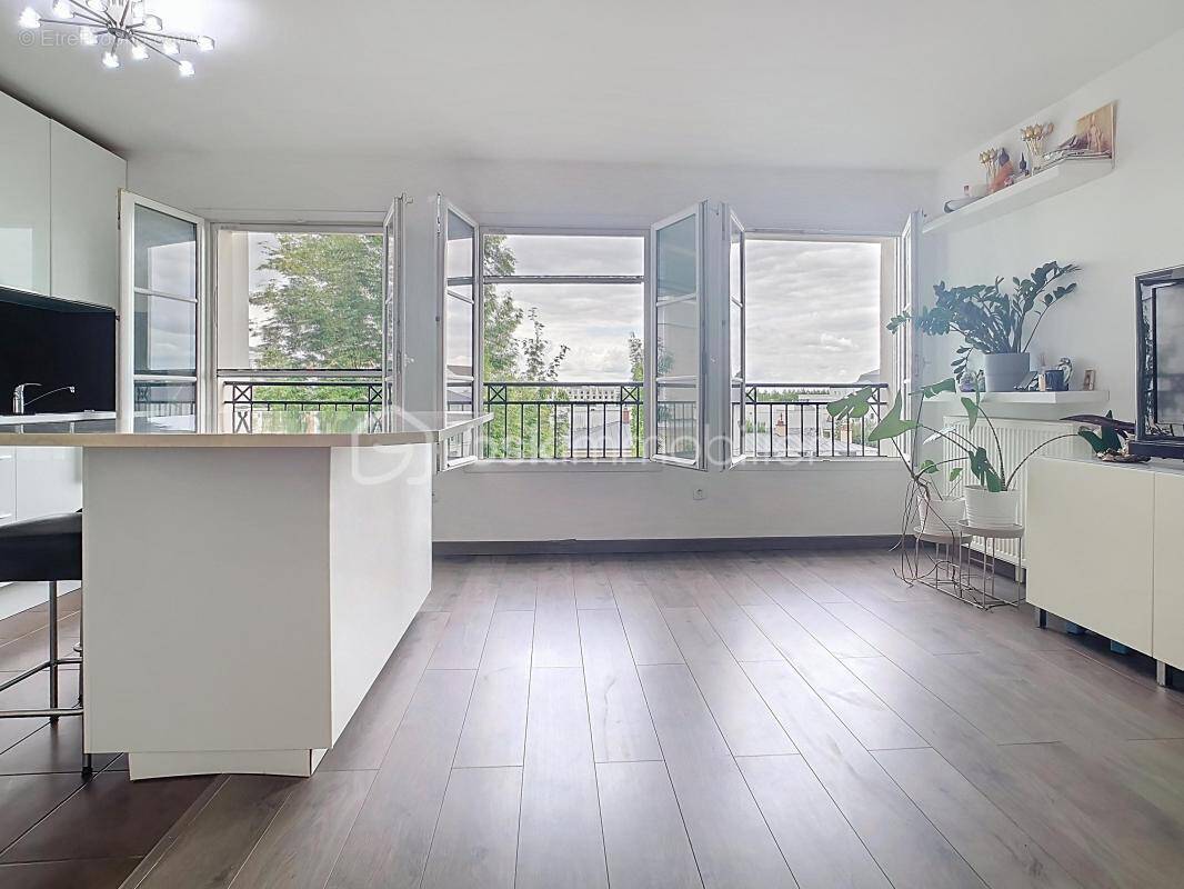 Appartement à SERRIS