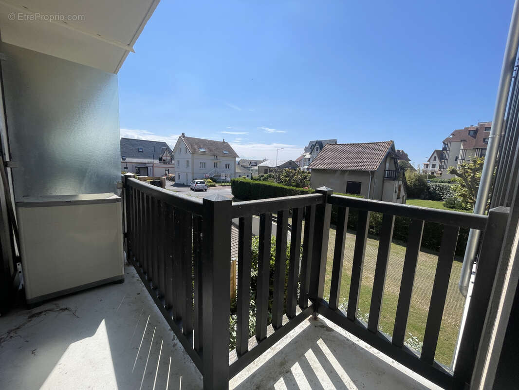 Appartement à BLONVILLE-SUR-MER