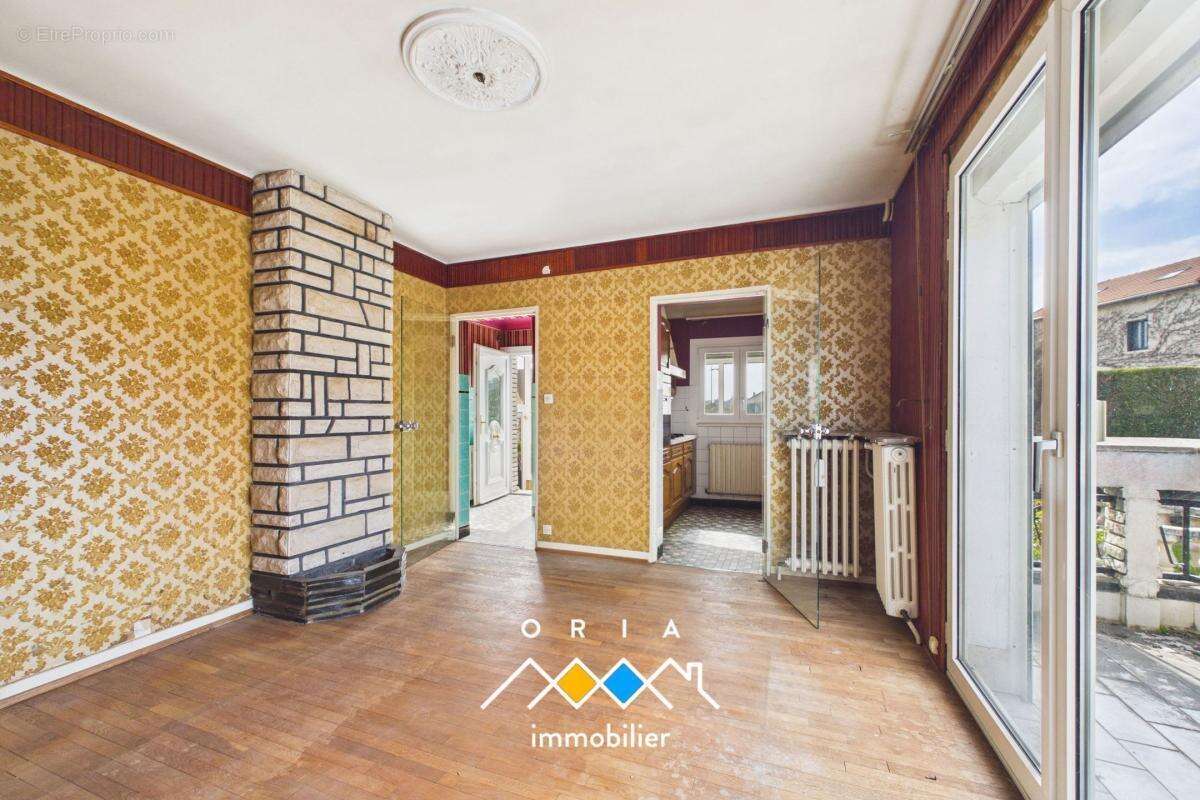 Maison à PAGNY-SUR-MOSELLE