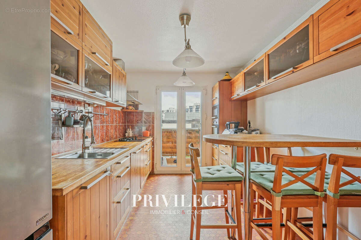 Appartement à LYON-8E