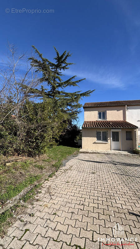 Maison à SAUSSAN