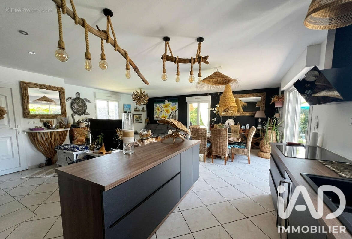 Maison 111 m² à Mios  - photo 8