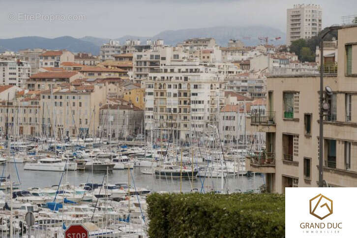Appartement à MARSEILLE-2E