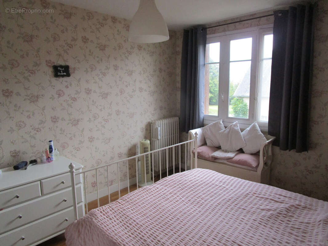 Maison à LE NEUFBOURG