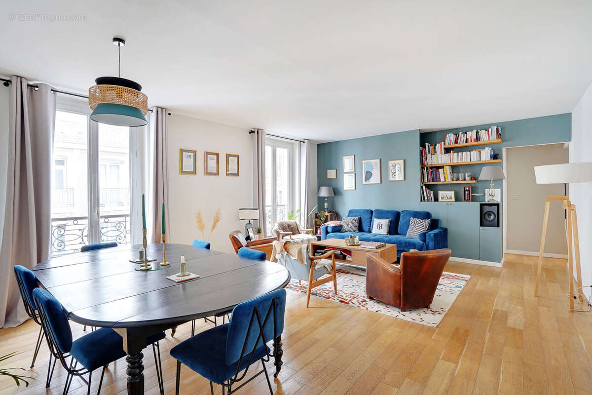 Appartement à PARIS-16E