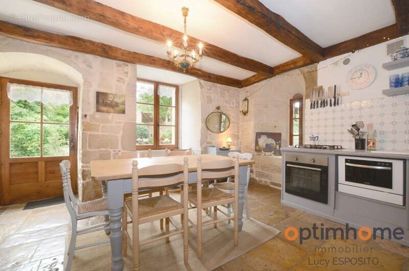 Maison à NANTEUIL-EN-VALLEE