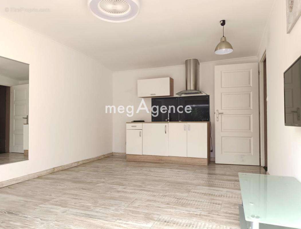 Maison à VILLEBAROU