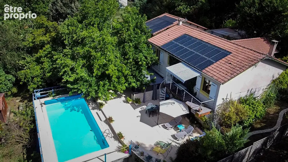 Maison plein de charme ,11pièce(s) 156 m2, 2 logements, garage et piscine - photo 16