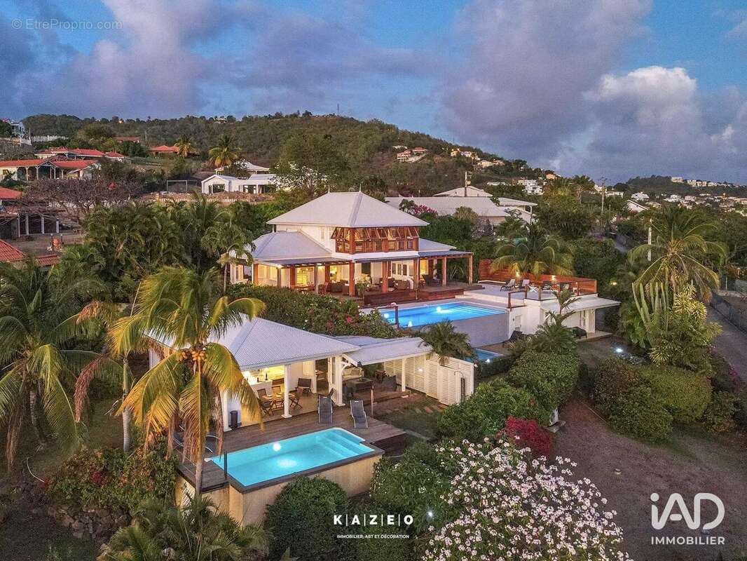 Photo 2 - Maison à CASE-PILOTE